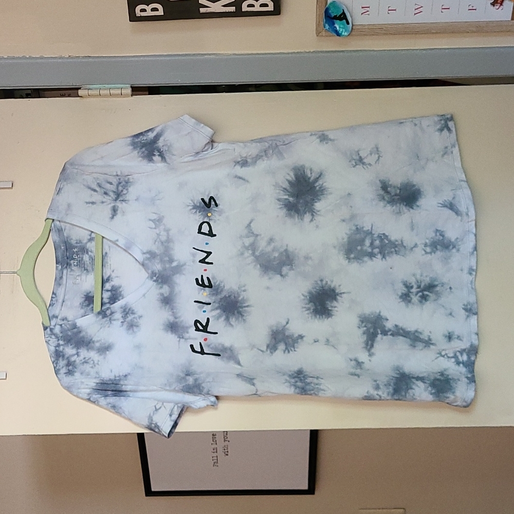 Fri3nds tshirt
